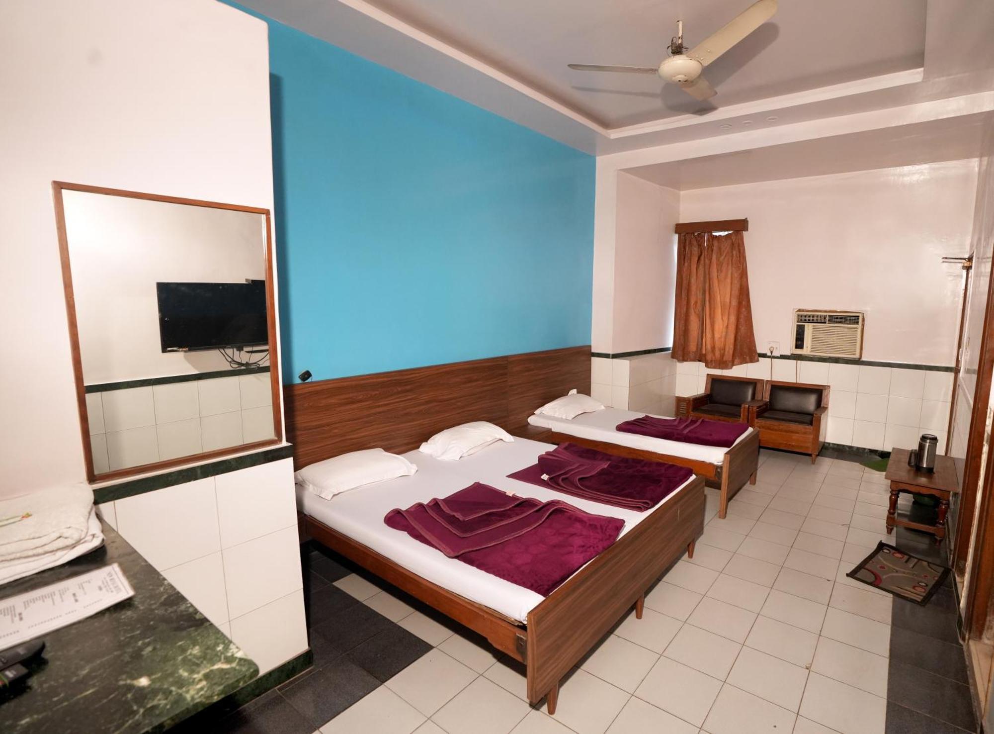 New Royal Hotel Delhi  Ngoại thất bức ảnh