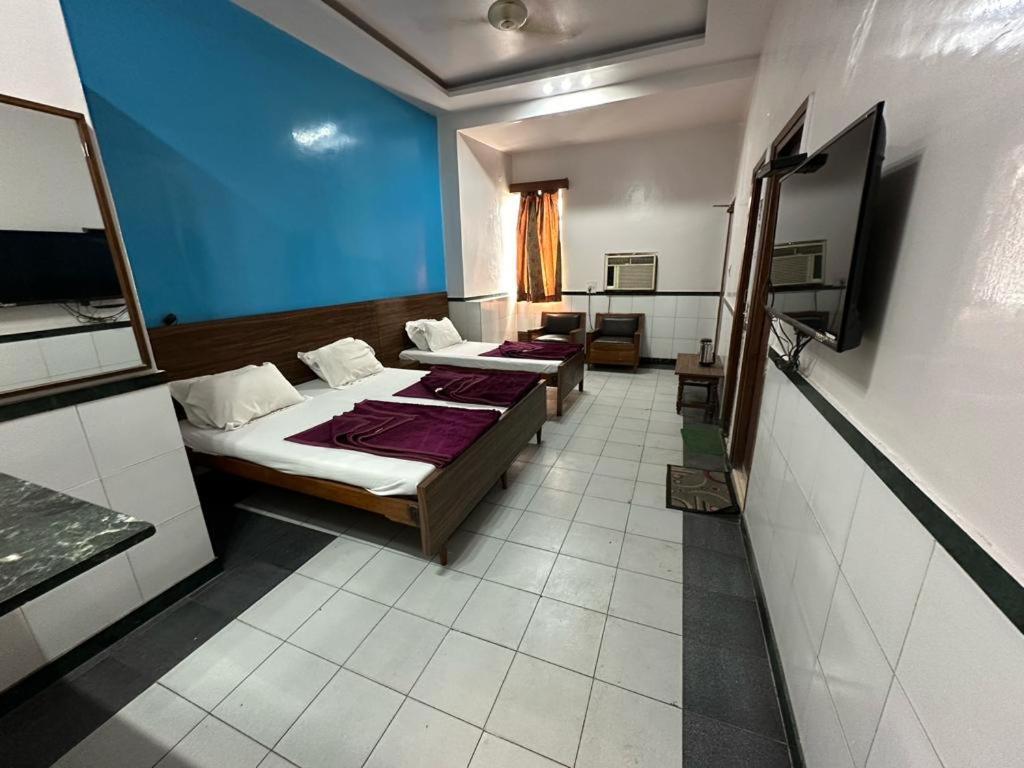 New Royal Hotel Delhi  Ngoại thất bức ảnh